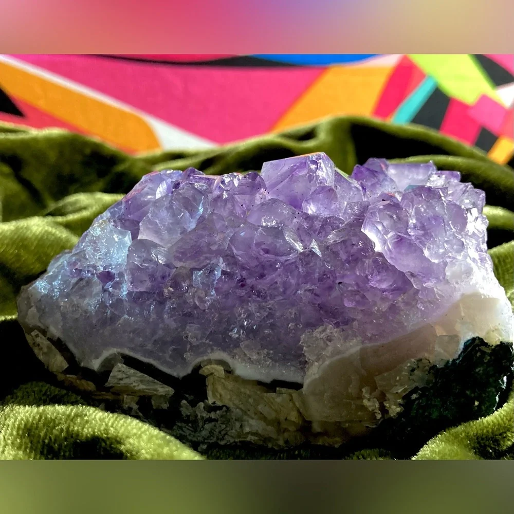 303g Natural Mineral Specimen Amethyst Quartz Crystal Beautiful Stone Rock